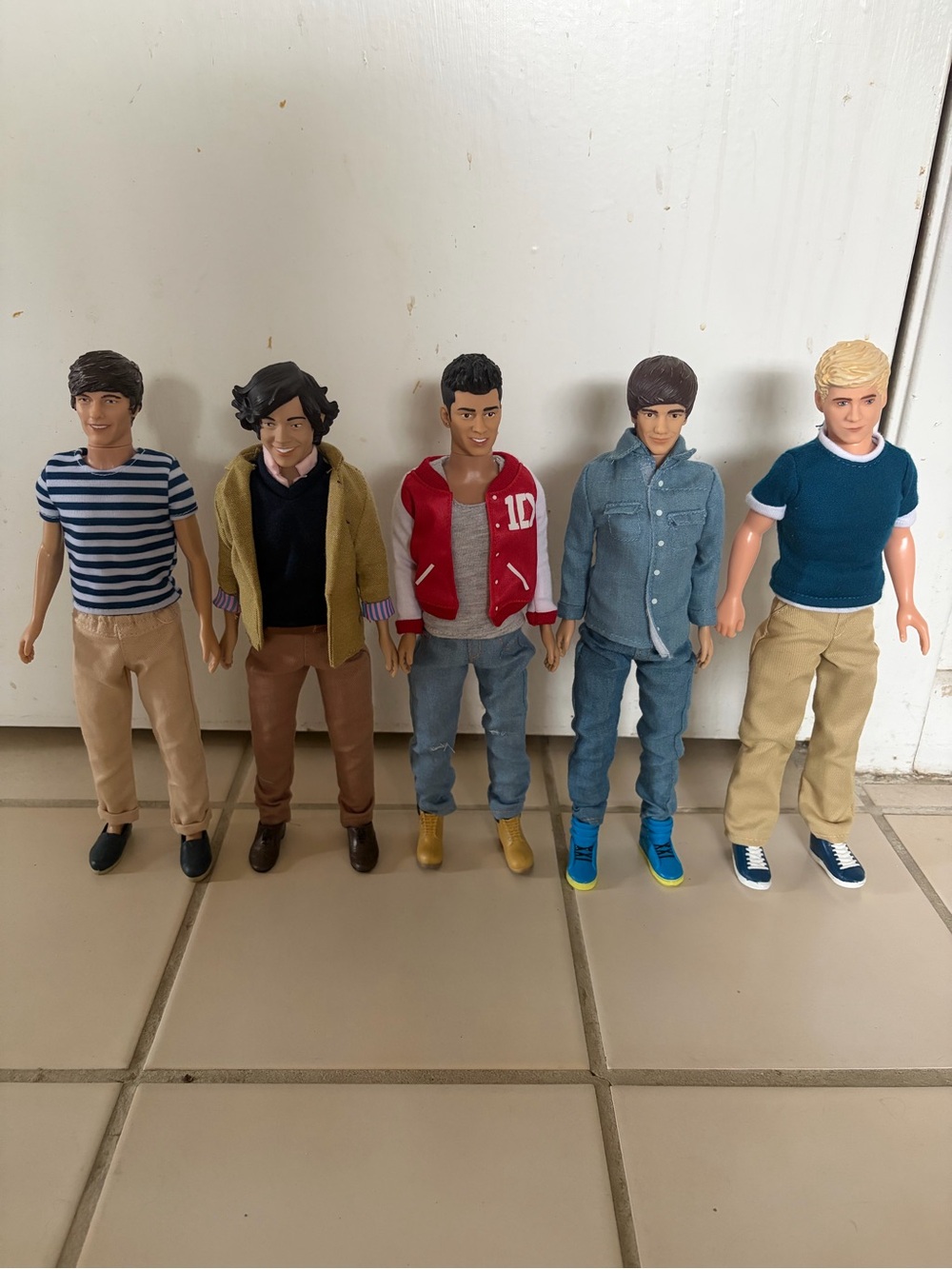 VINTAGE Hasbro One Direction Dolls - Complete 5-Piece Set